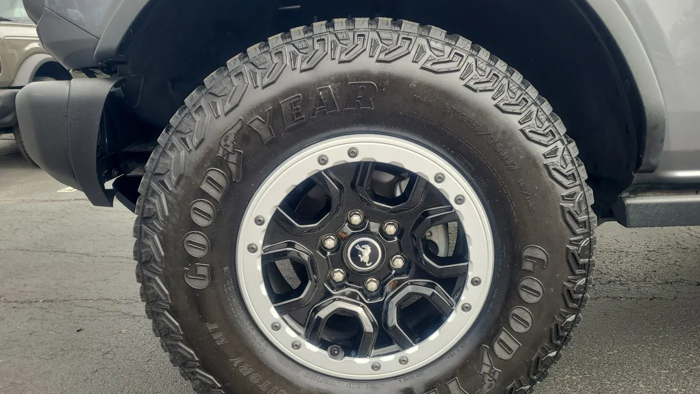 2023 Ford Bronco Base Advanced