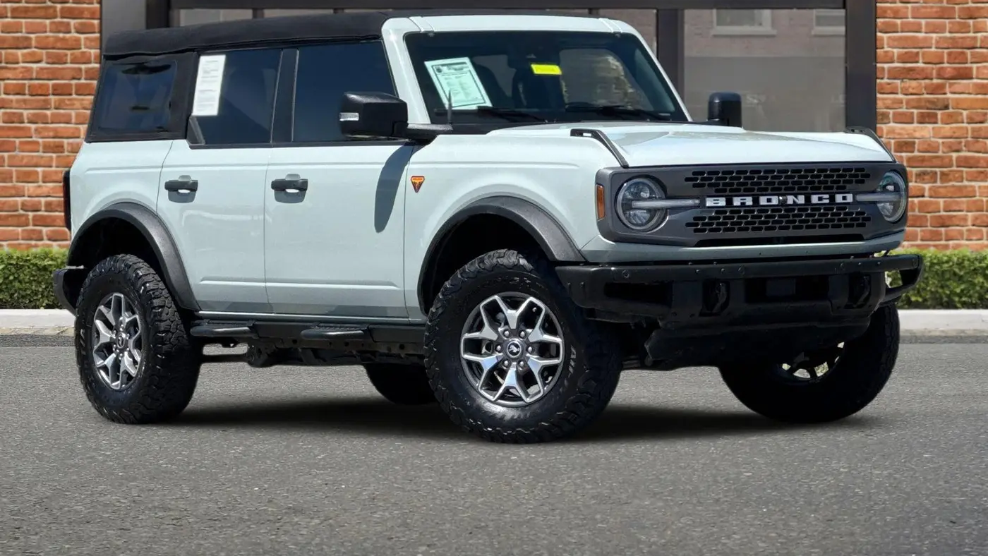 2023 Ford Bronco Badlands Advanced