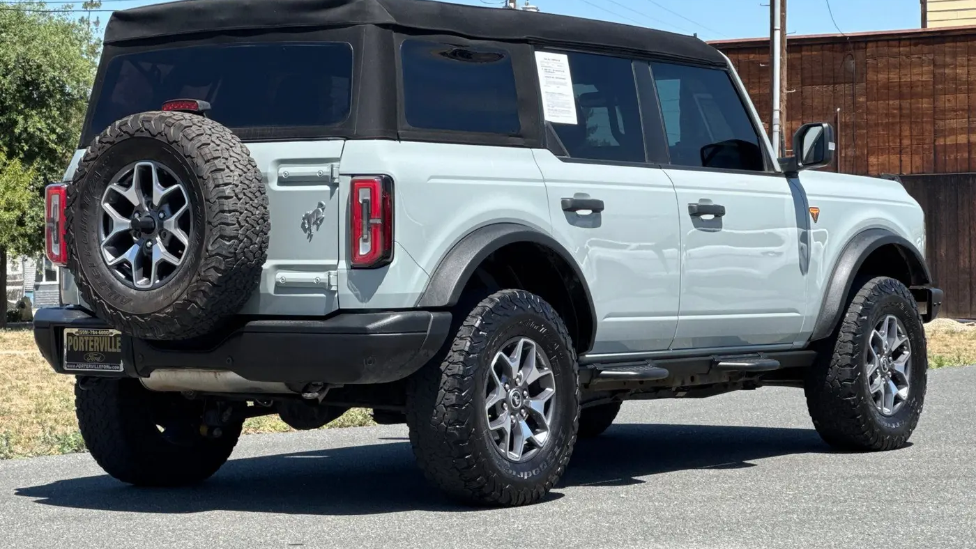 2023 Ford Bronco Badlands Advanced