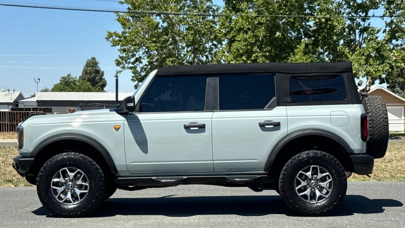 2023 Ford Bronco Badlands Advanced