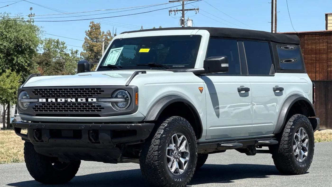 2023 Ford Bronco Badlands Advanced