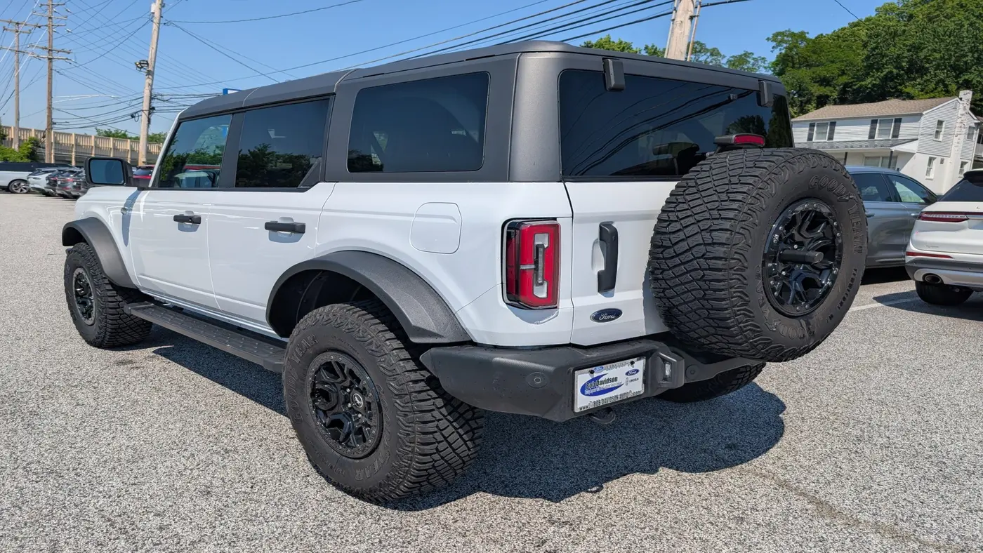 2023 Ford Bronco Base Advanced