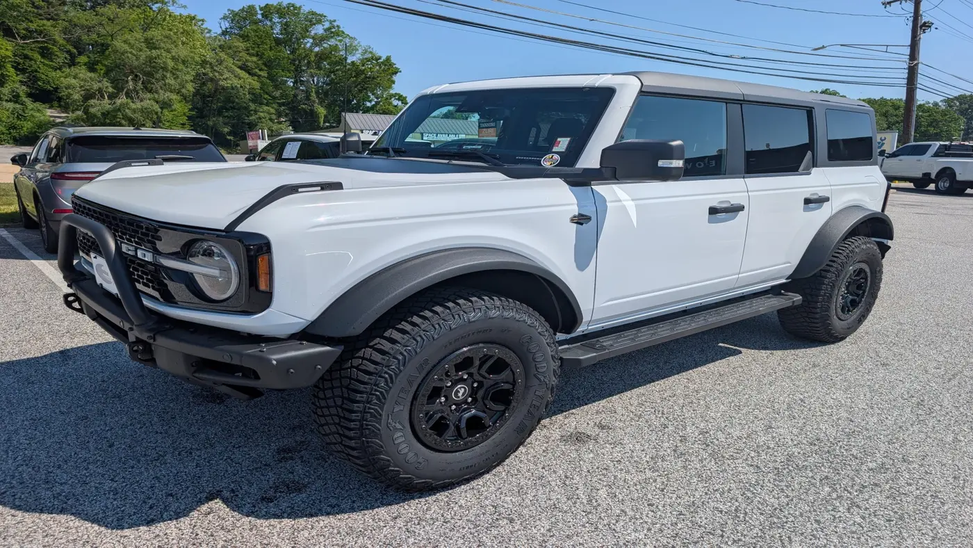 2023 Ford Bronco Base Advanced