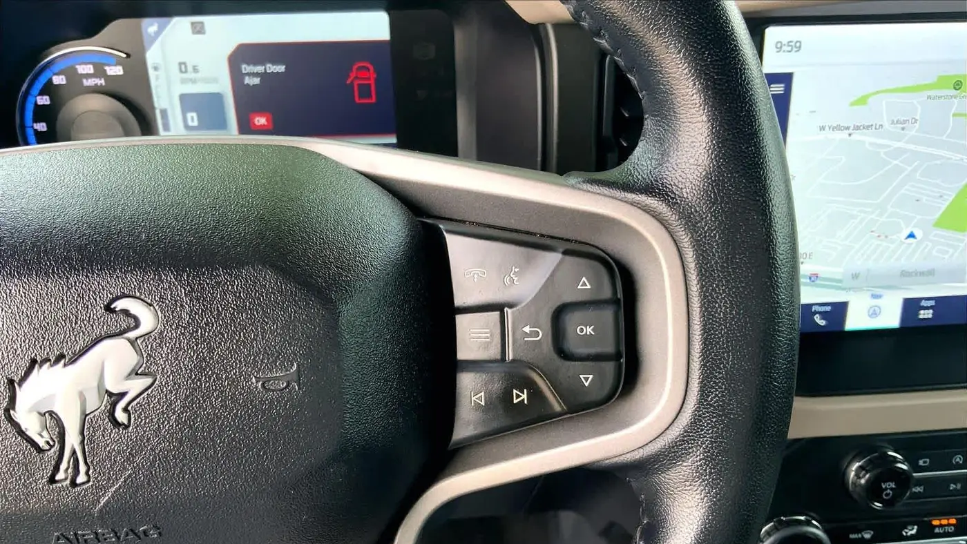 2023 Ford Bronco Base Advanced