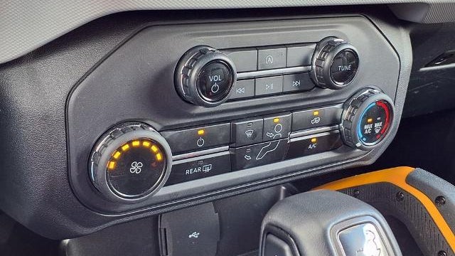 2023 Ford Bronco Base Advanced