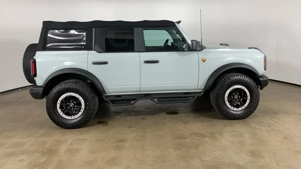 2022 Ford Bronco Base Advanced