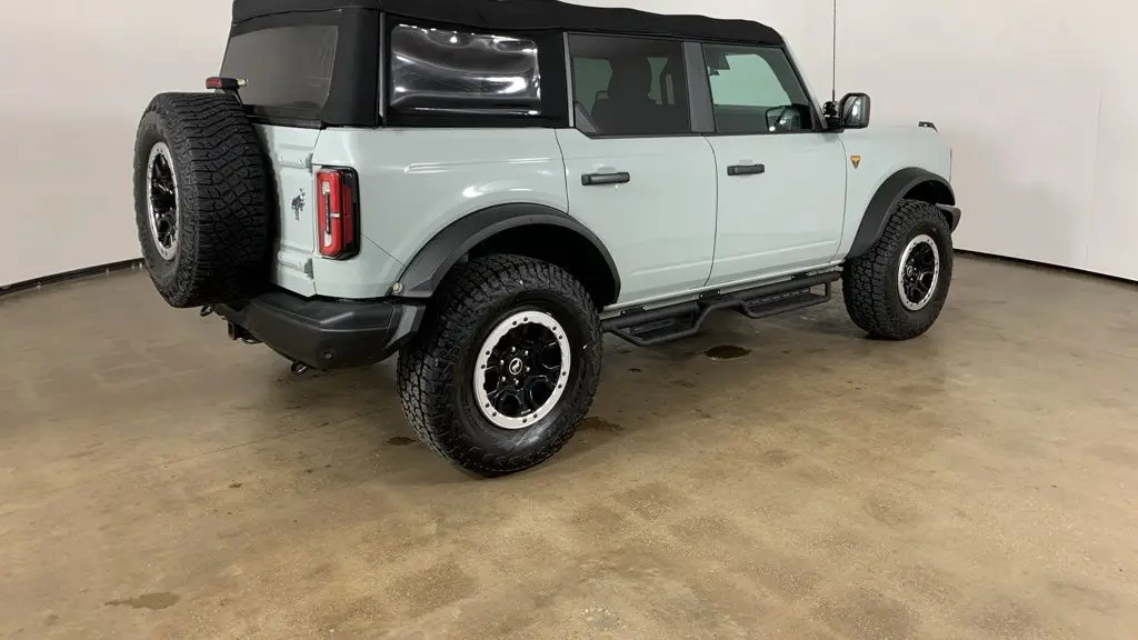 2022 Ford Bronco Base Advanced