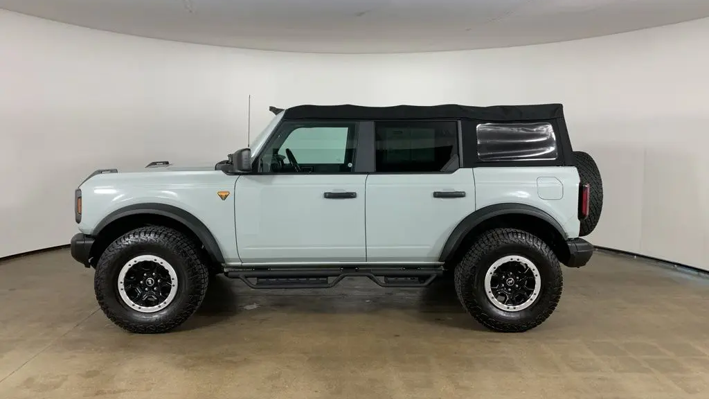 2022 Ford Bronco Base Advanced