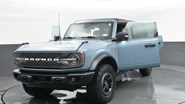 2022 Ford Bronco Badlands Advanced