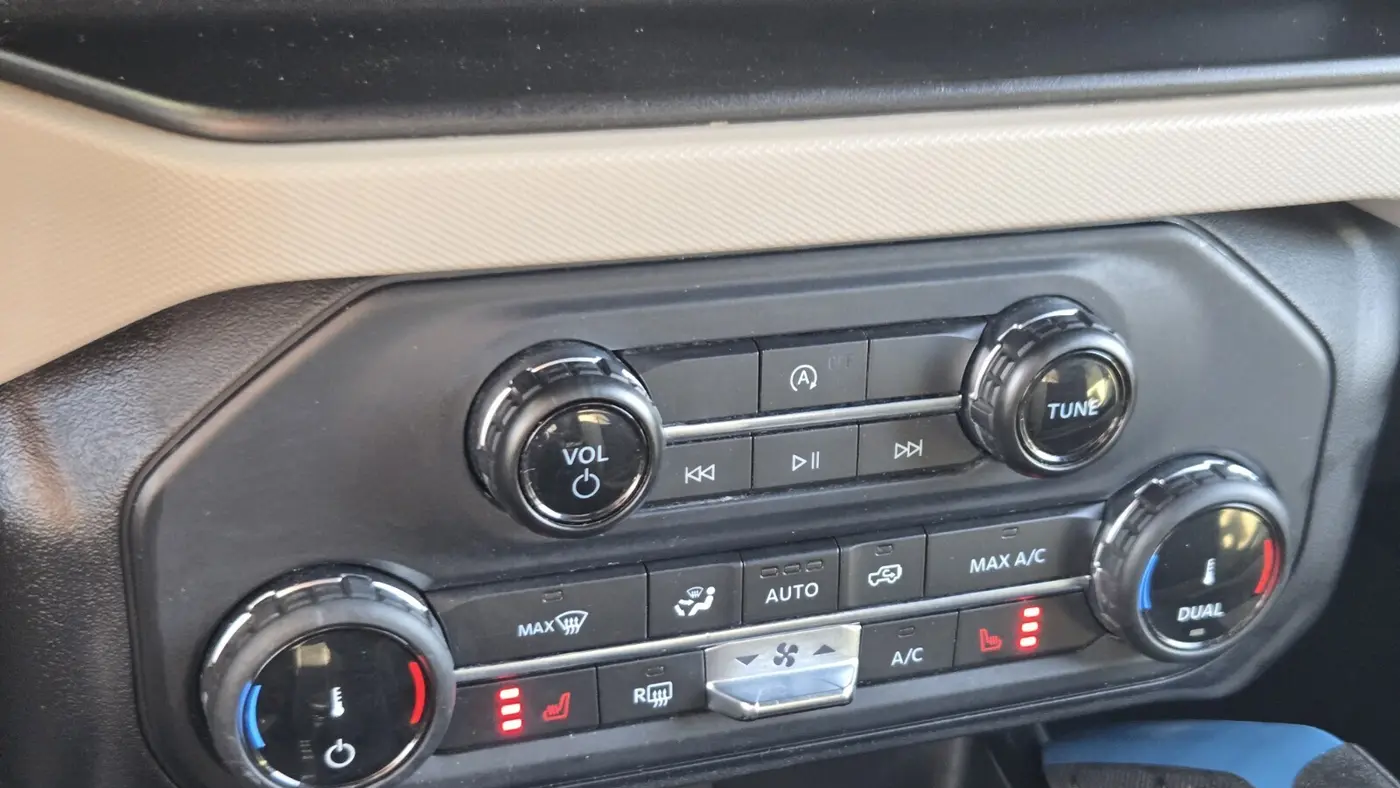 2022 Ford Bronco Base Advanced