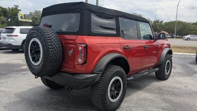 2023 Ford Bronco Base Advanced