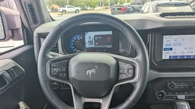 2023 Ford Bronco Base Advanced