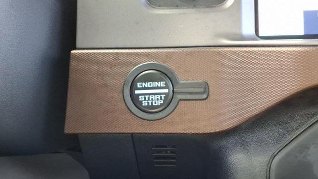 2023 Ford Bronco Black Diamond Advanced
