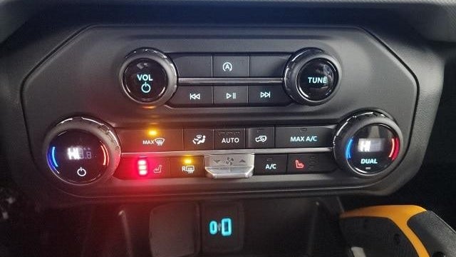 2023 Ford Bronco Base Advanced