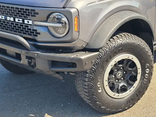 2021 Ford Bronco - $44,992