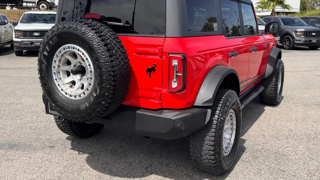 2022 Ford Bronco Base Advanced