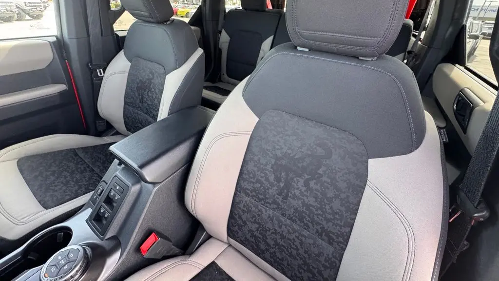 2022 Ford Bronco Base Advanced