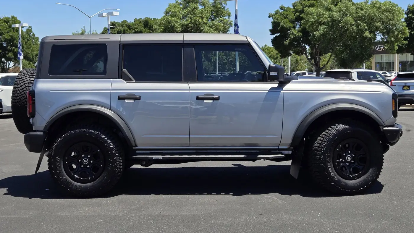 2023 Ford Bronco Base Advanced