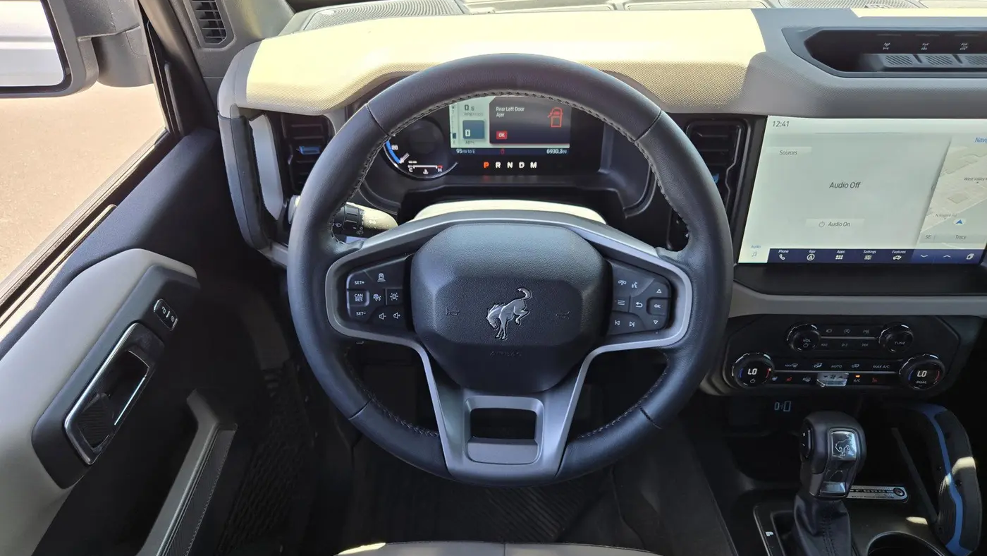 2023 Ford Bronco Base Advanced