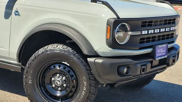 2023 Ford Bronco Base Advanced