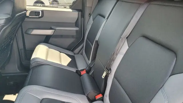 2023 Ford Bronco Base Advanced