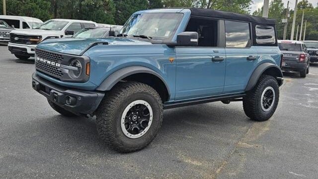 2023 Ford Bronco Base Advanced