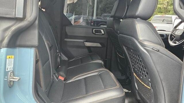 2023 Ford Bronco Base Advanced