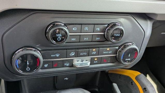 2022 Ford Bronco Base Advanced