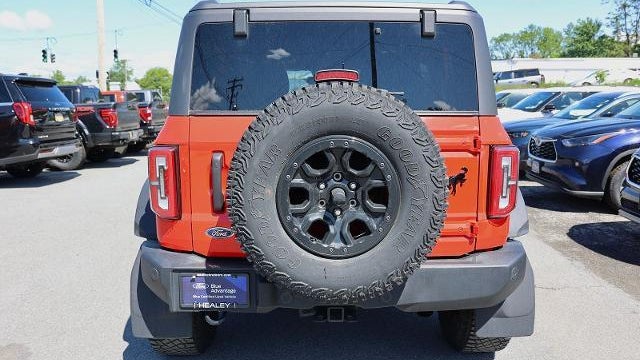 2022 Ford Bronco Base Advanced