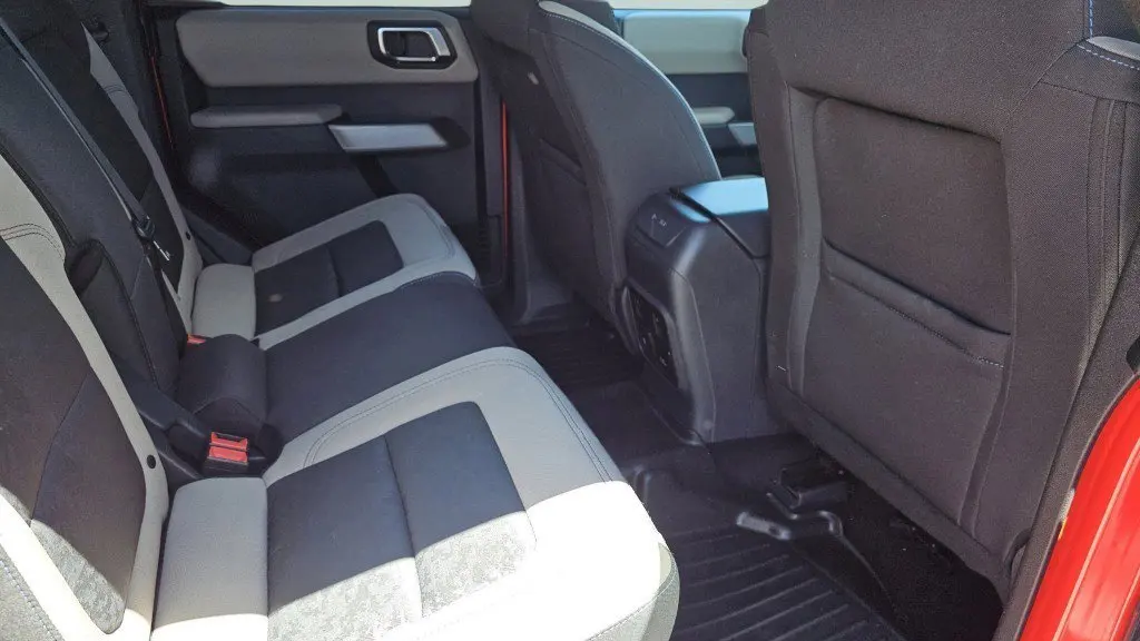2023 Ford Bronco Base Advanced