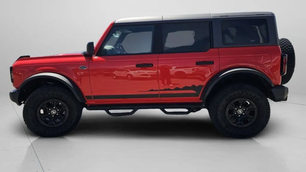 2023 Ford Bronco Base Advanced
