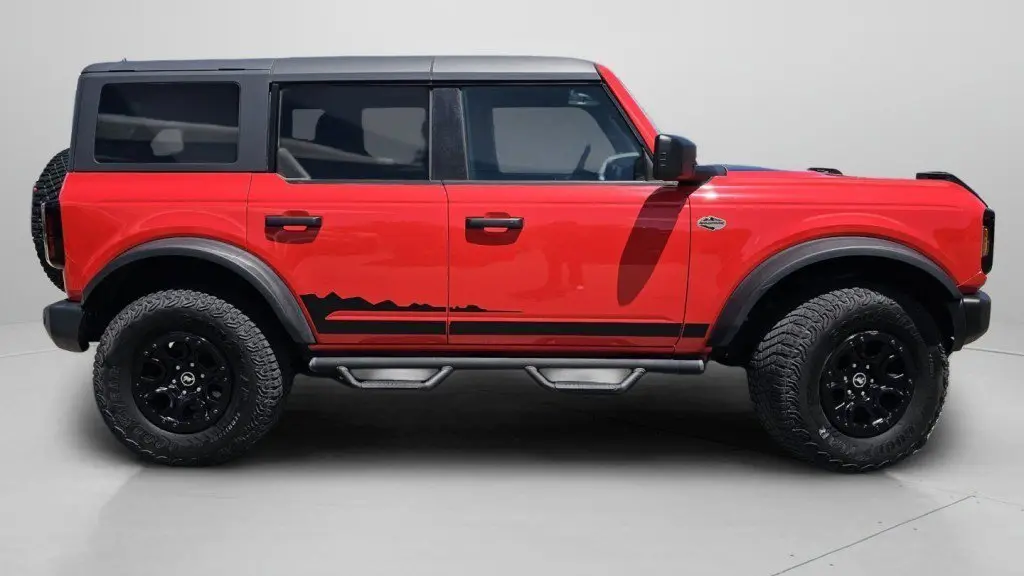 2023 Ford Bronco Base Advanced