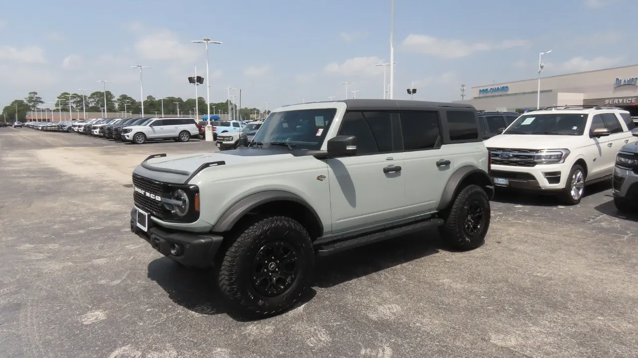 2023 Ford Bronco Base Advanced