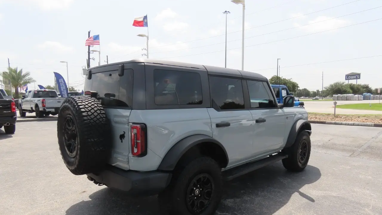 2023 Ford Bronco Base Advanced
