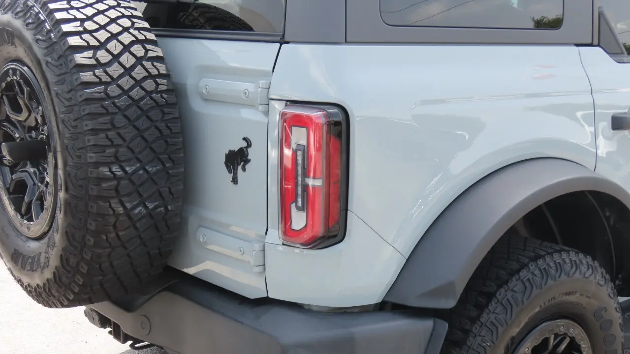 2023 Ford Bronco Base Advanced