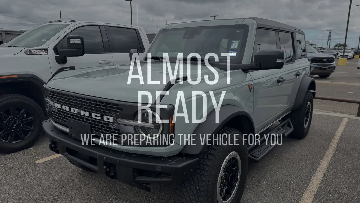 2023 Ford Bronco Base Advanced