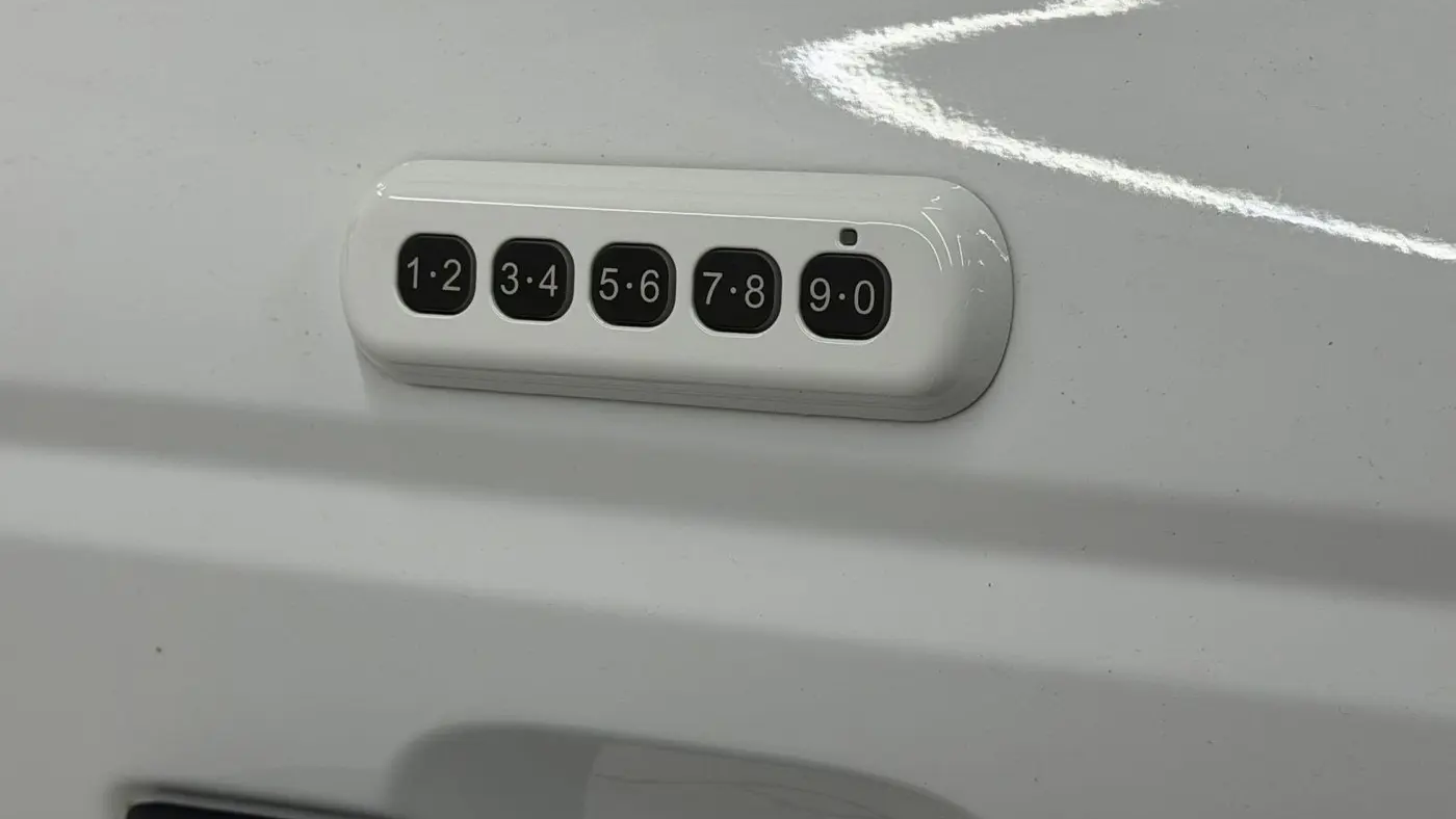 2023 Ford Bronco Base Advanced