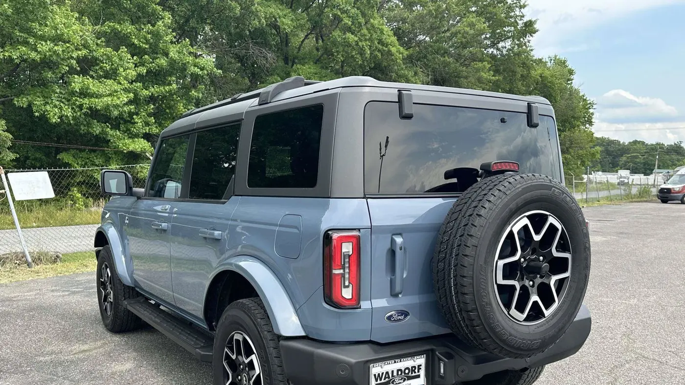 2023 Ford Bronco Base Advanced