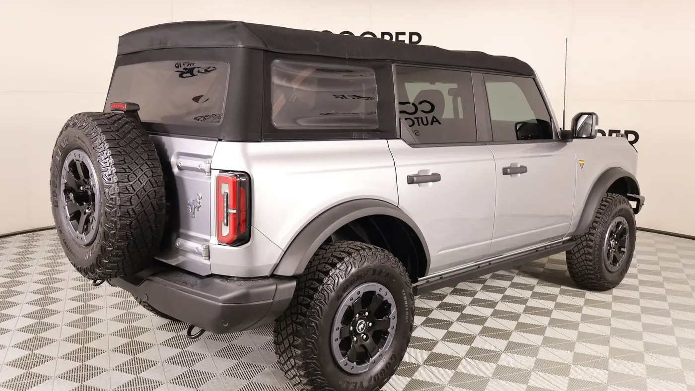 2021 Ford Bronco Badlands Advanced