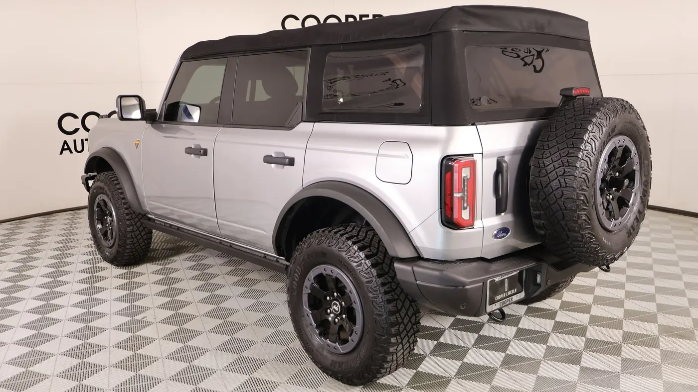 2021 Ford Bronco Badlands Advanced