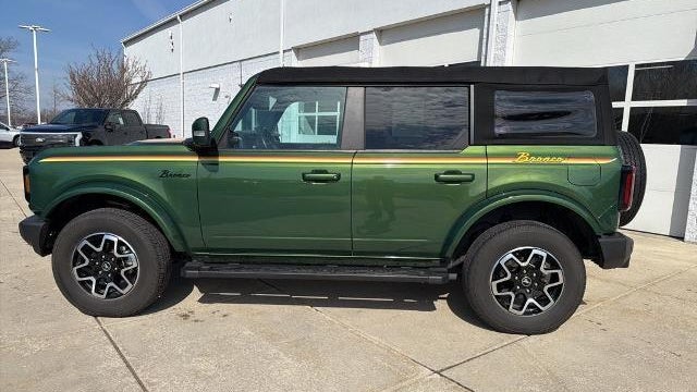 2022 Ford Bronco Base Advanced