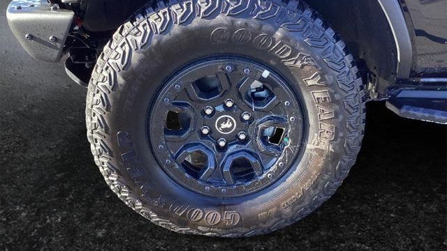 2022 Ford Bronco Base Advanced