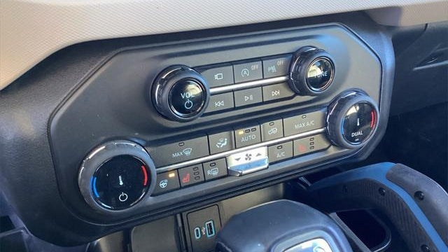 2022 Ford Bronco Base Advanced