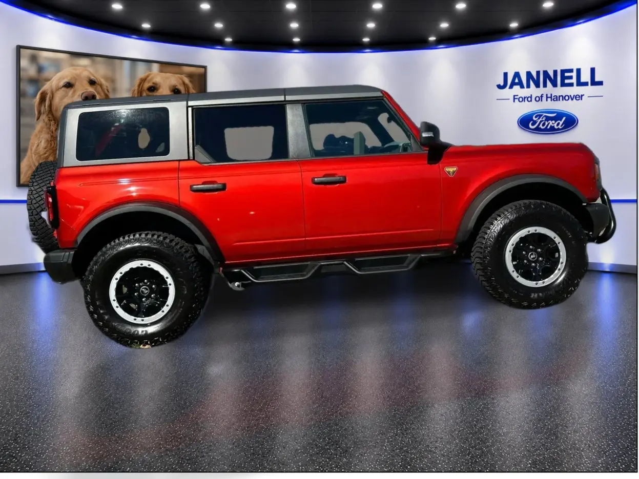2023 Ford Bronco - $43,277
