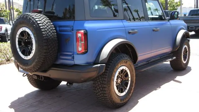 2023 Ford Bronco Base Advanced