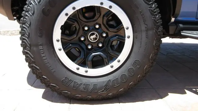2023 Ford Bronco Base Advanced