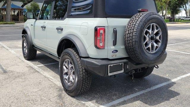 2023 Ford Bronco Base Advanced
