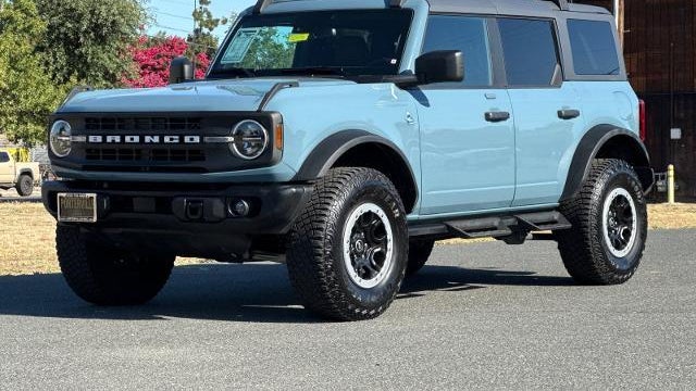 2023 Ford Bronco Base Advanced