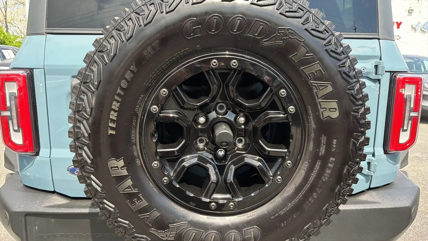 2022 Ford Bronco Base Advanced