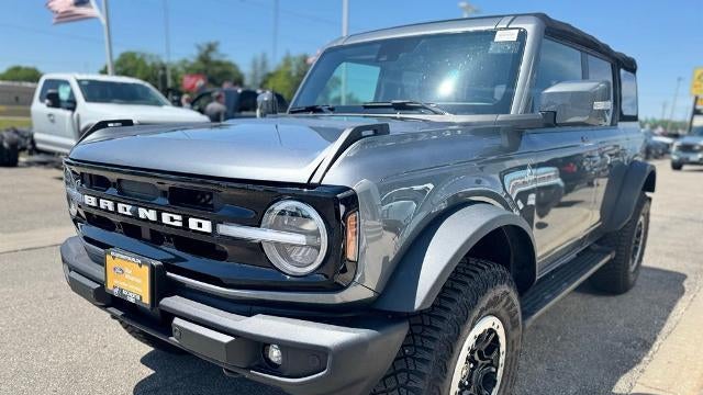 2022 Ford Bronco Base Advanced